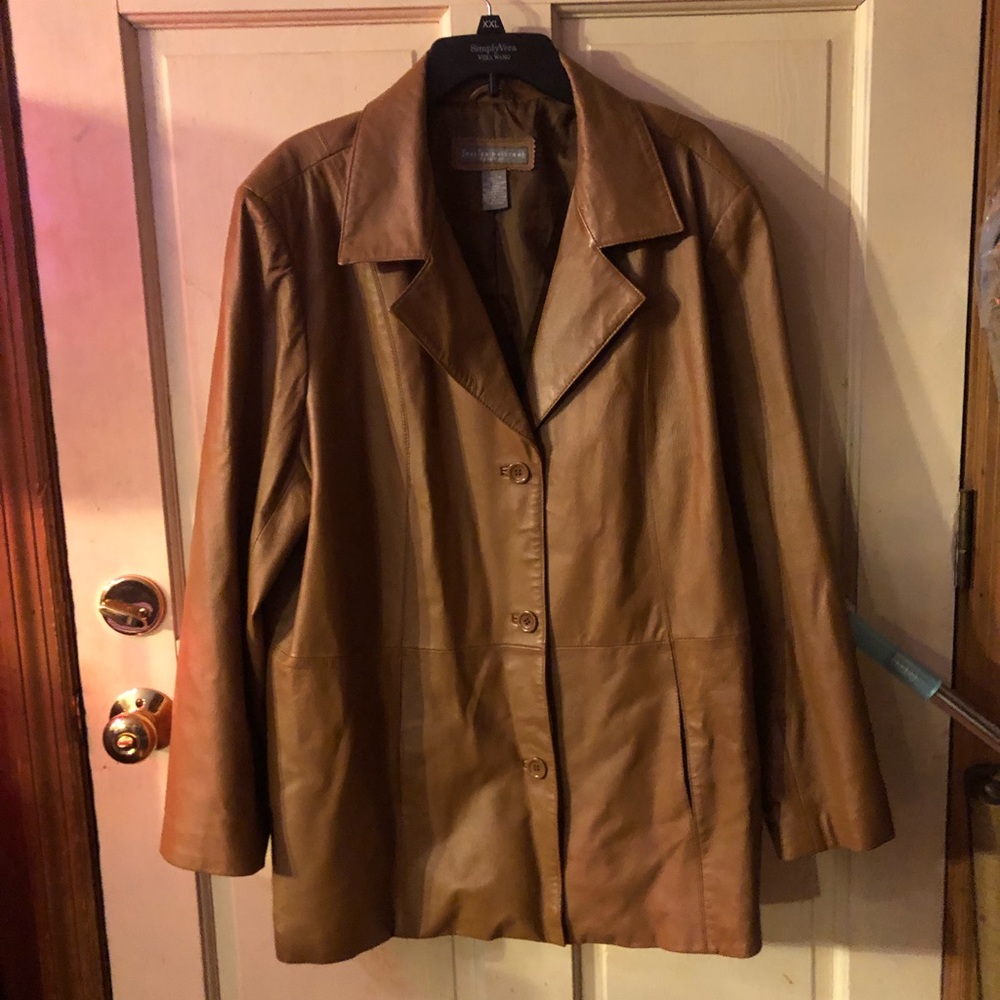 Washable chestnut leather blazer. 2x By Jessica Holbrook. Like new.